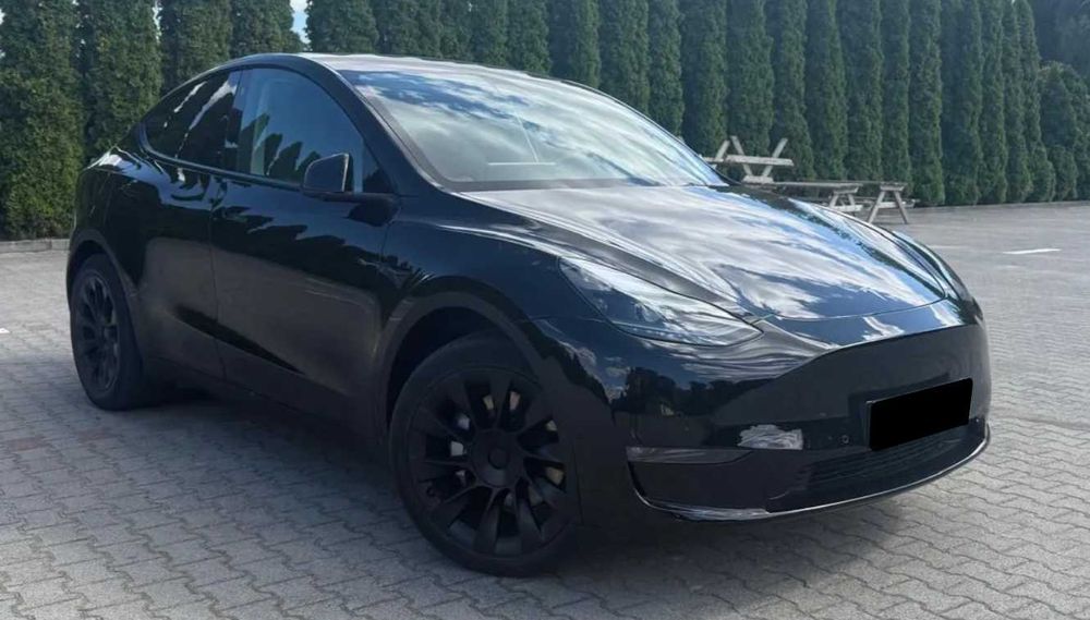 Tesla Model Y 2022року