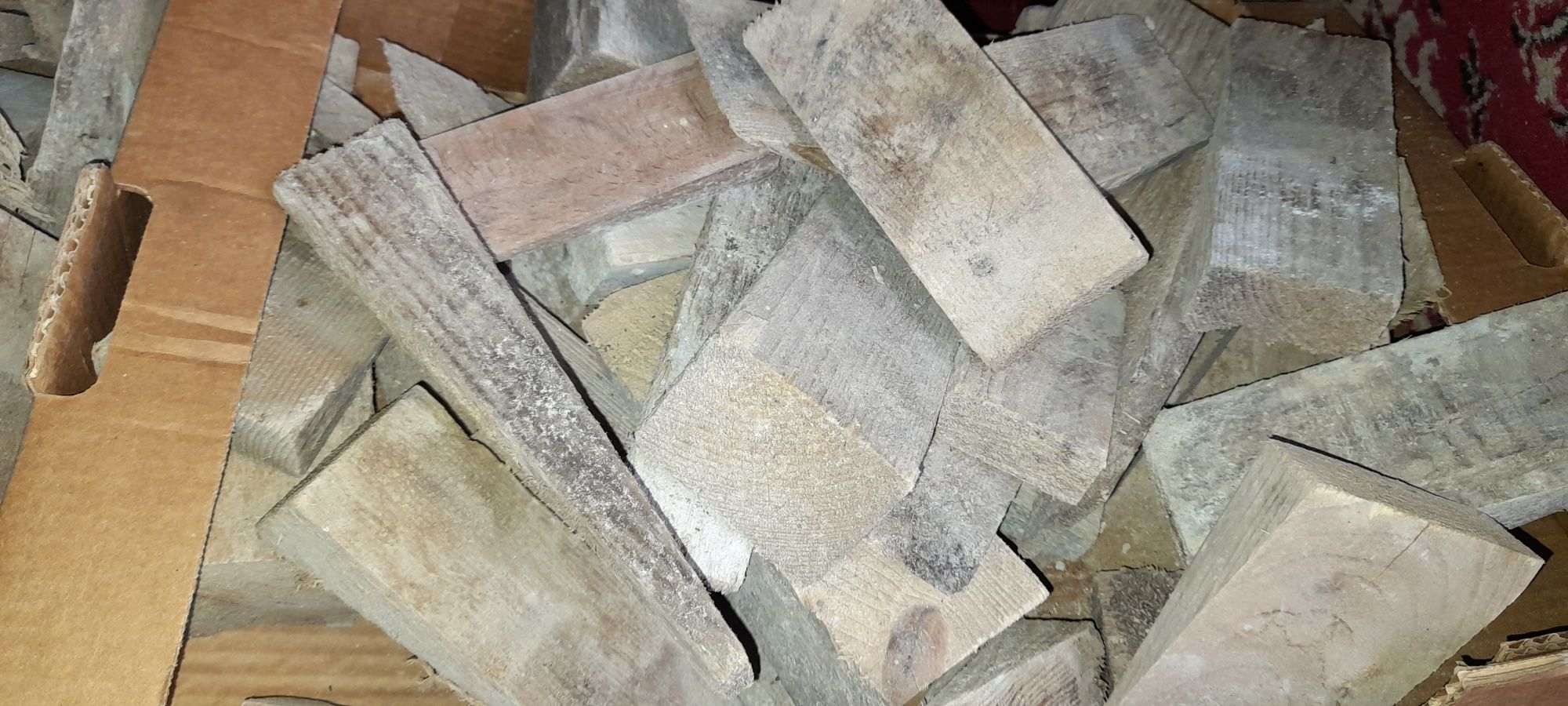 Kliny drewniane po budowie.
