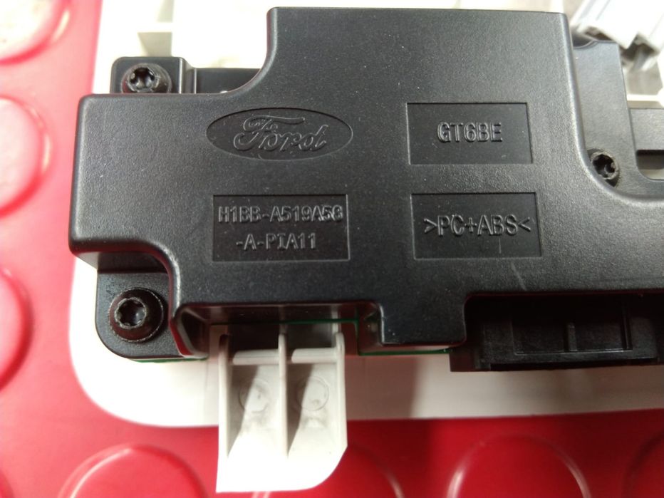 Plafounier - H1BB-A519A58-A / H1BBA519A58A / JX7B-A519A58-C /