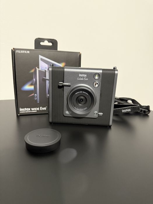 Fujifilm Instax Wide Evo (нова)