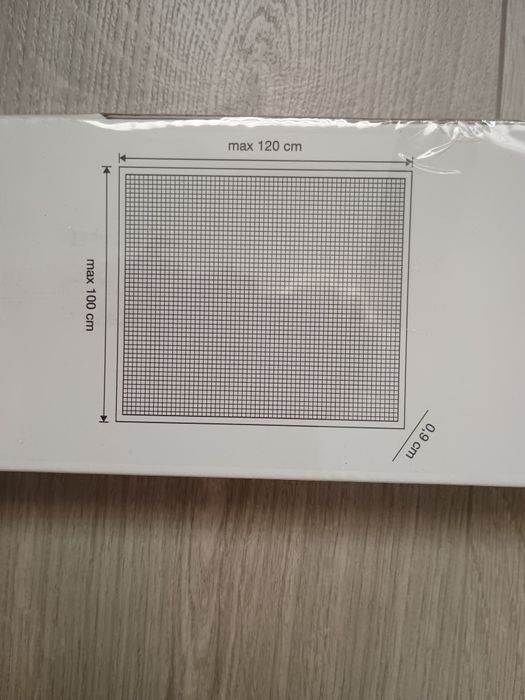 Moskitiera na okno okienna z aluminiową ramą biała nowa