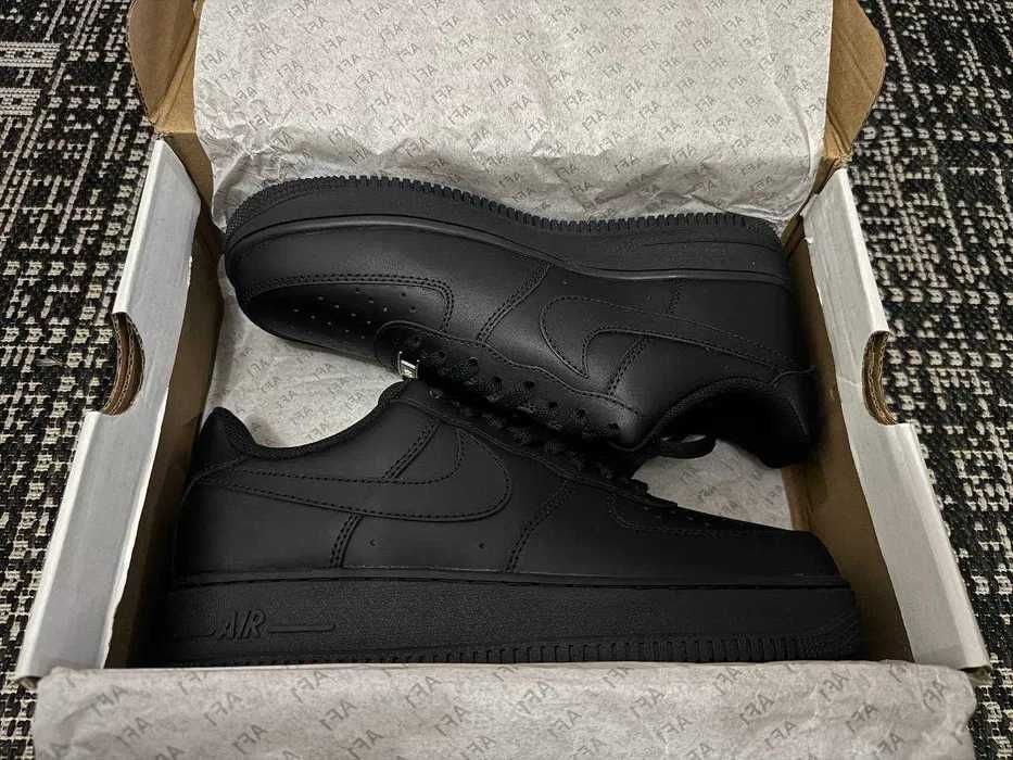 Nike Air Force 1 Black