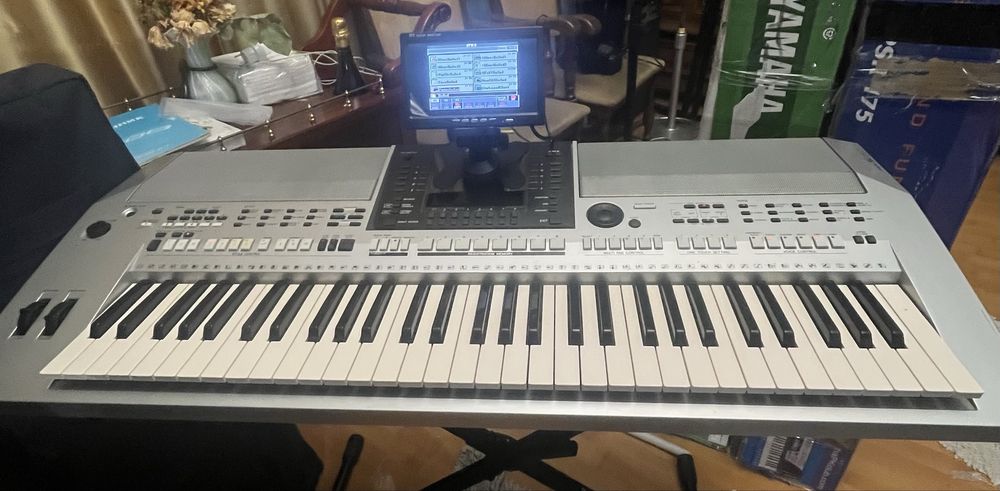 Синтезатор Yamaha  PSR s-550;s-700; s-900