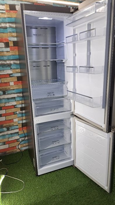 Сучасний холодильник Samsung fds55 NoFrost A+++ інвертор