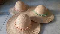 3 chapéus de palha