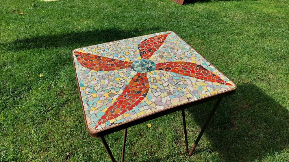 Vintage stolik kawowy z mozaiką ceramiczną
