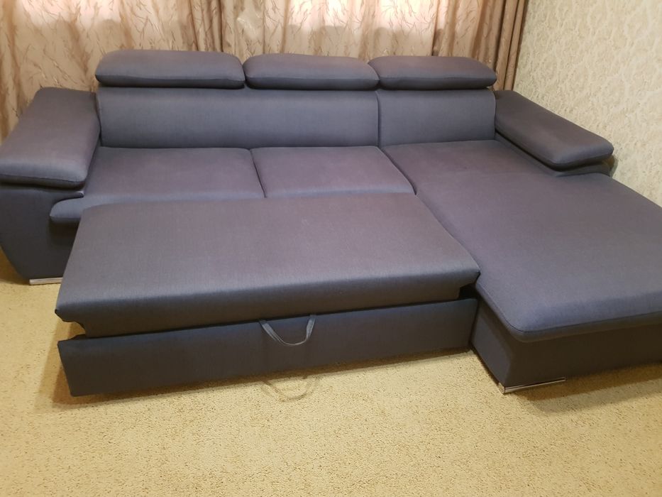 Великий розкладний диван