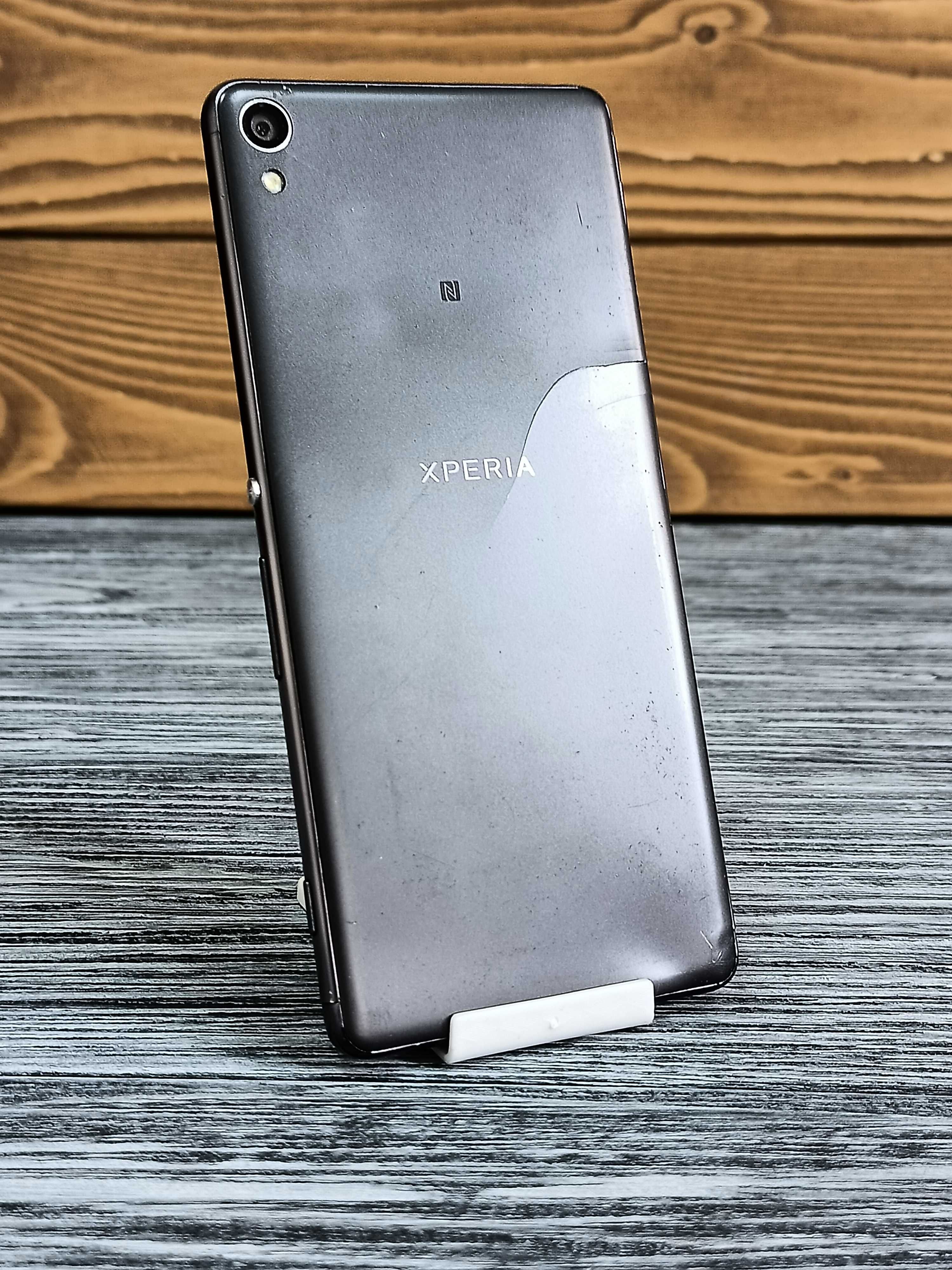 Смартфон Sony Xperia XA DF3112 16 Gb (16942) Уцінка