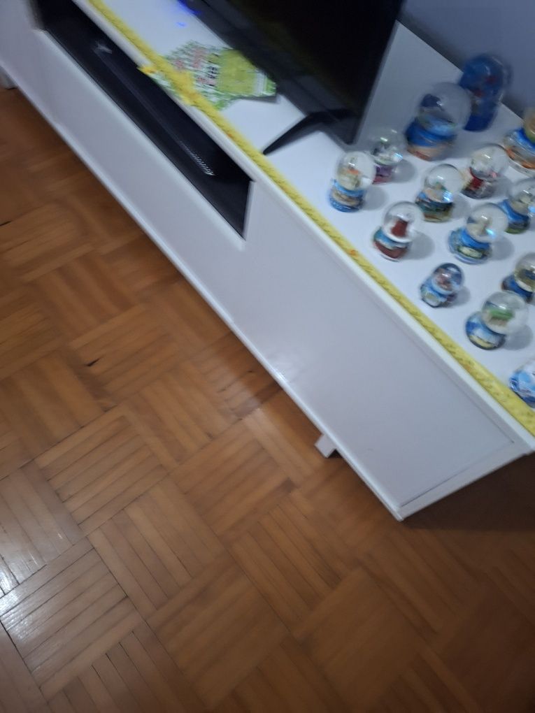 Moveis de sala com cristaleira