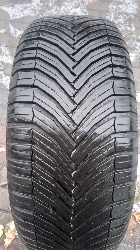 Opony Michelin crossclimate SUV 225 / 50 / 18  komplet