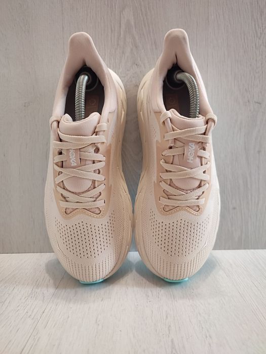 Hoka arahi 7  37.5-23 сантиметрів