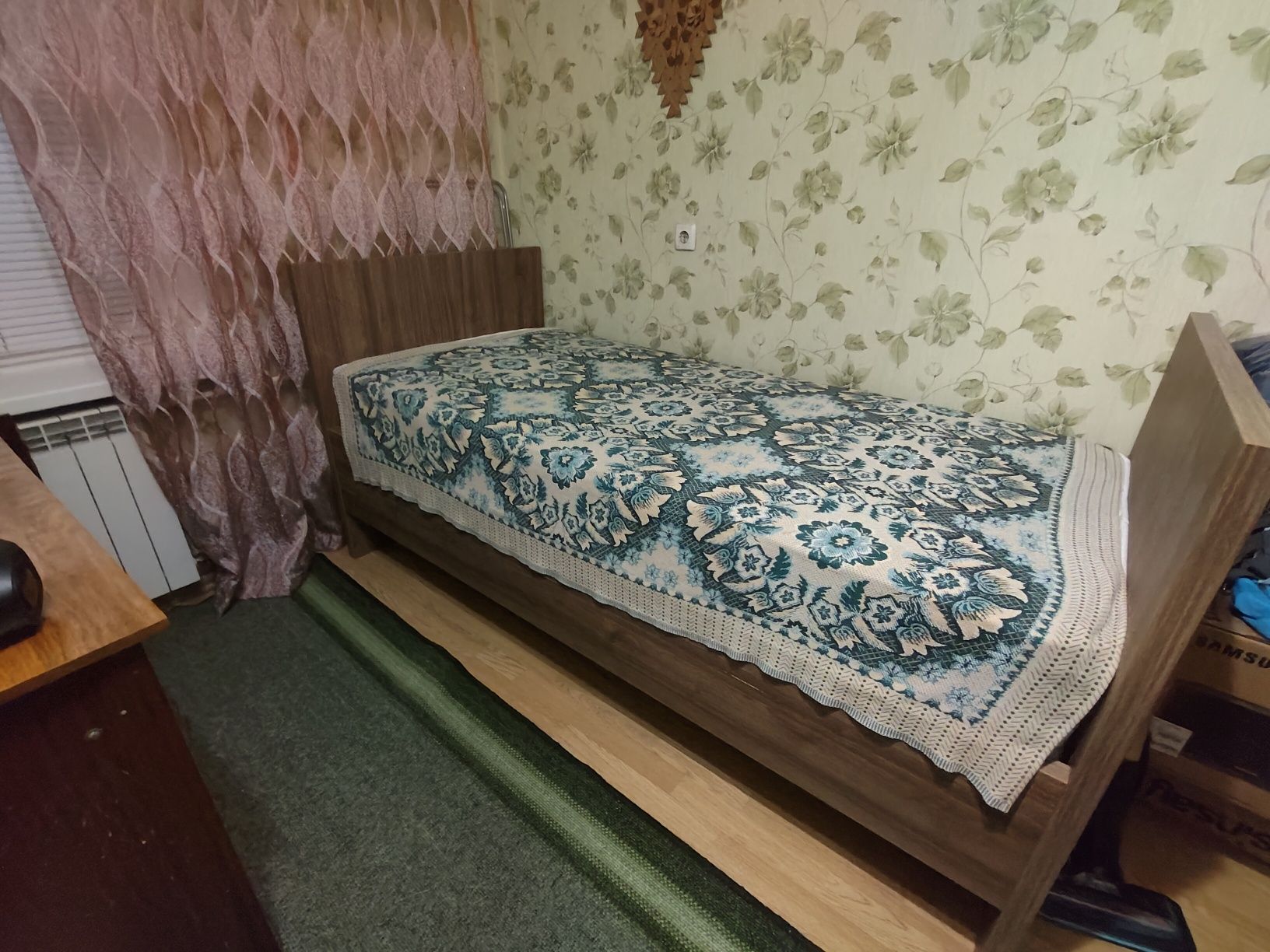Ліжко (зроблене на замовлення)