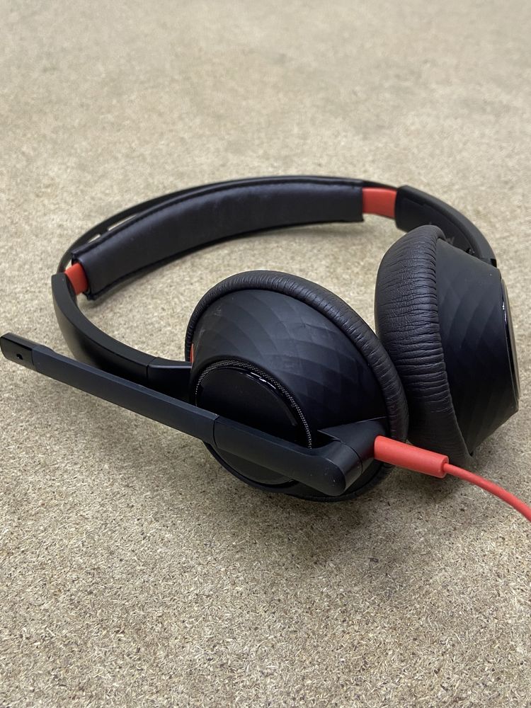 Дротові навушники-гарнітура Plantronics Blackwire C5220