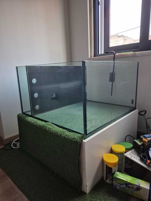 Aquário com sump & móvel (~280 L)