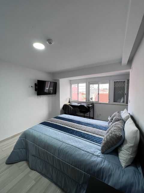 Quarto Casal Suite Novo em Almada com Contrato Entrada Imediata