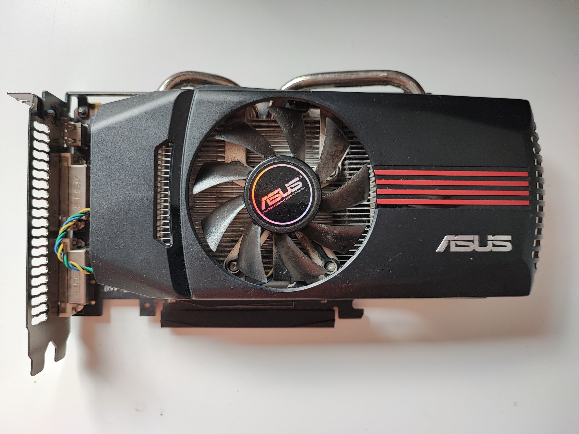 ASUS GeForce GTX560 - 1024MB 256bit DirectCu