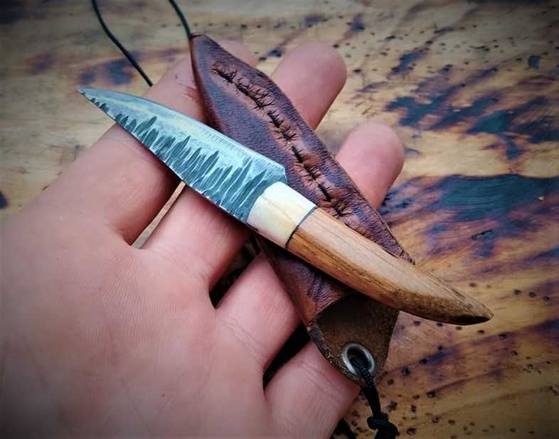 Ręcznie zrobiony Mini Nożyk Na Szyje