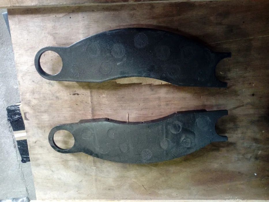 Klocek wkładka hamulcowa do ładowarki 534,534C,534E