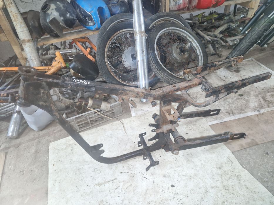 Rama wsk 175 kobuz czwórka garbuska 78r. Oryginał