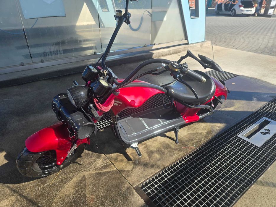 Moped elétrico rood