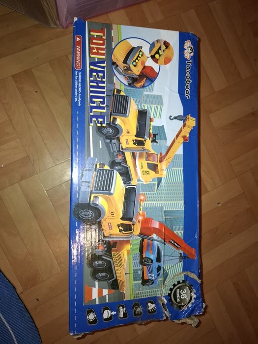 Dźwig na pilota wgniecione opakowanie