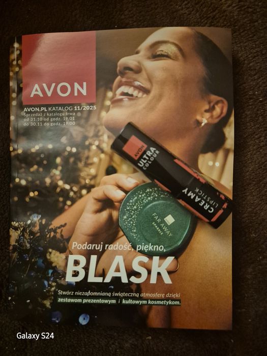 Avon Ultrakremowa szminka  - Blush Nude