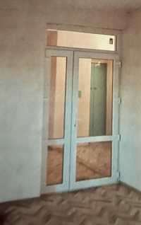 Двері металопластикові 238/135