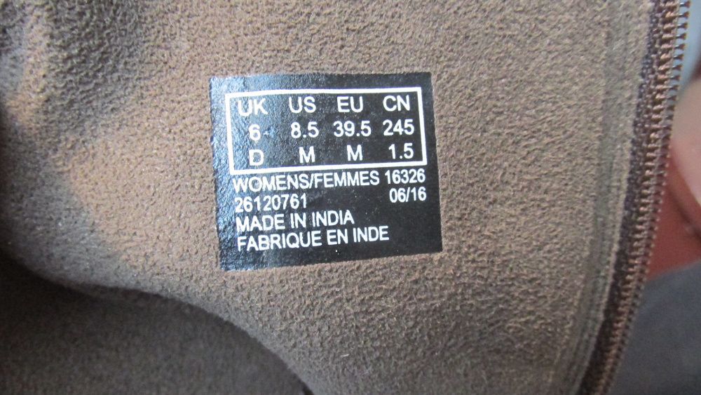 Продам деми сапоги Clarks/hush puppies 39 размер, стелька 25.5см
