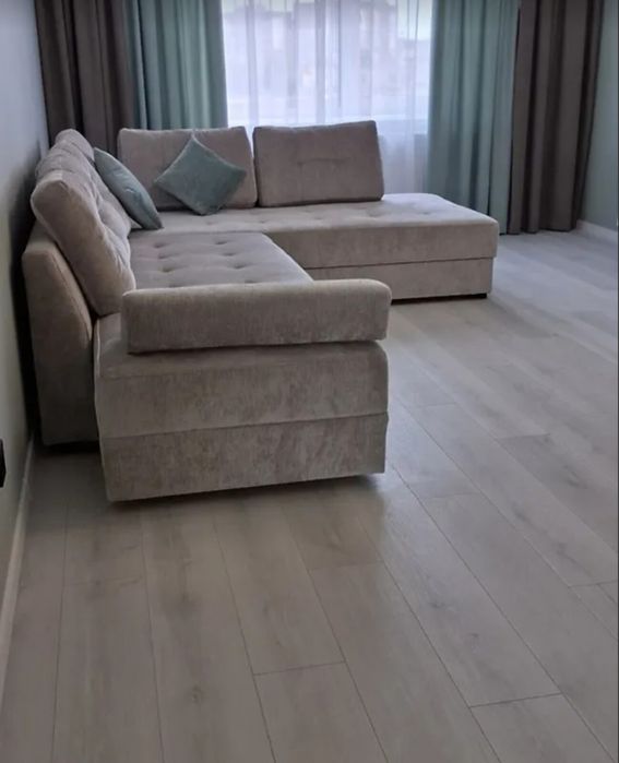 Продаж 2к квартири 71 кв. м на вул. Курбаса Леся