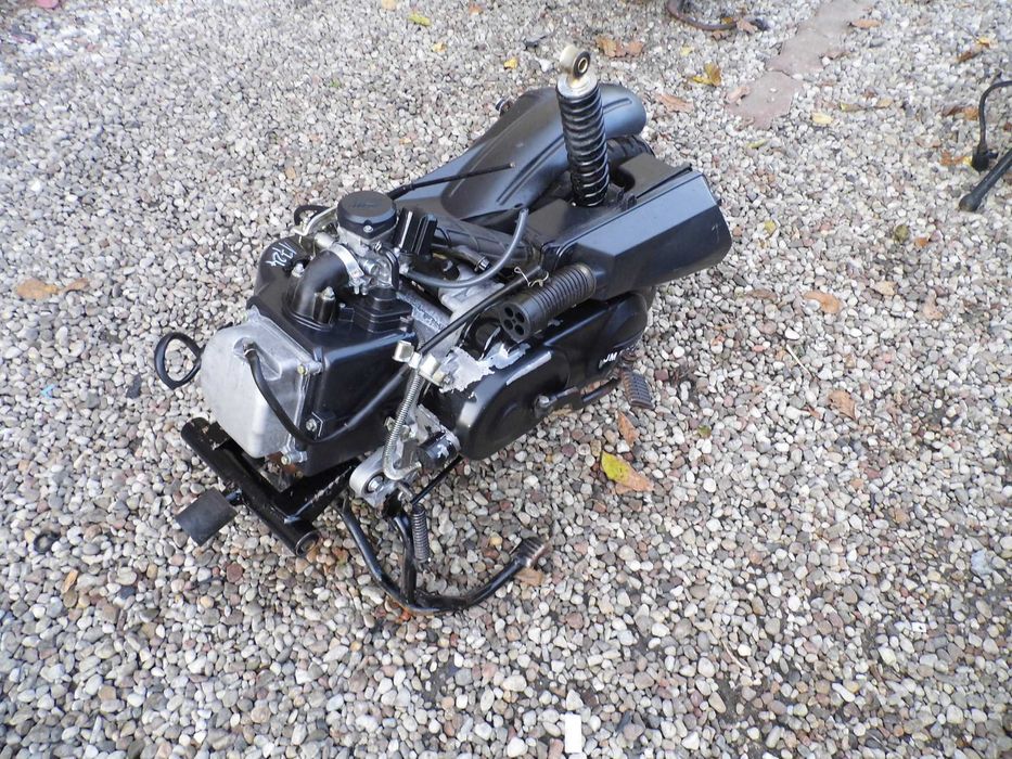 SILNIK DO CHIŃSKIEGO SKUTERA 50 4T KOŁO 10 sprawny 1724 km toros bassa