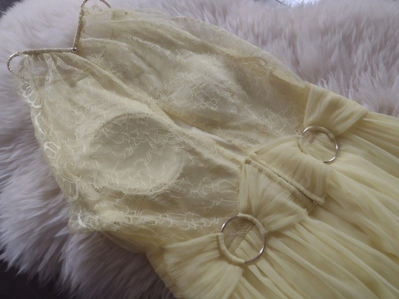 Zjawiskowa pastelowa sukienka żółciutka tiulowa koronkowe plecy