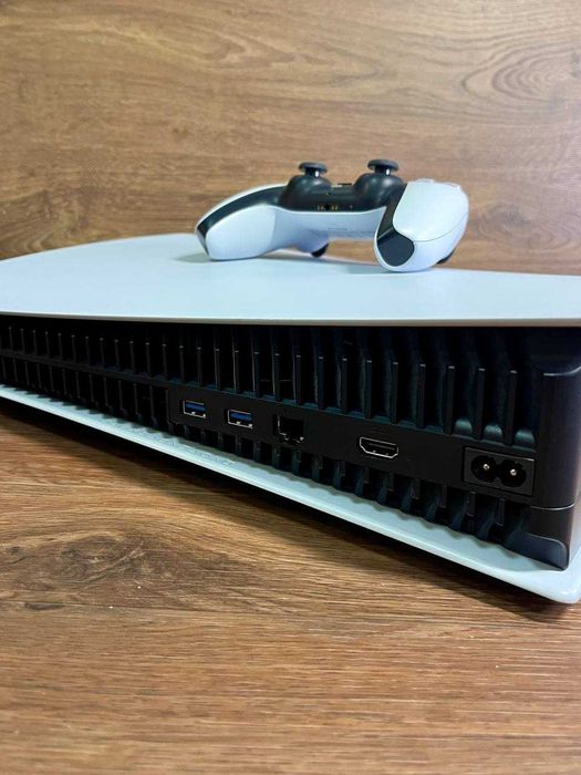 Sony Playstation 5 Digital Edition с дисководом 825GB