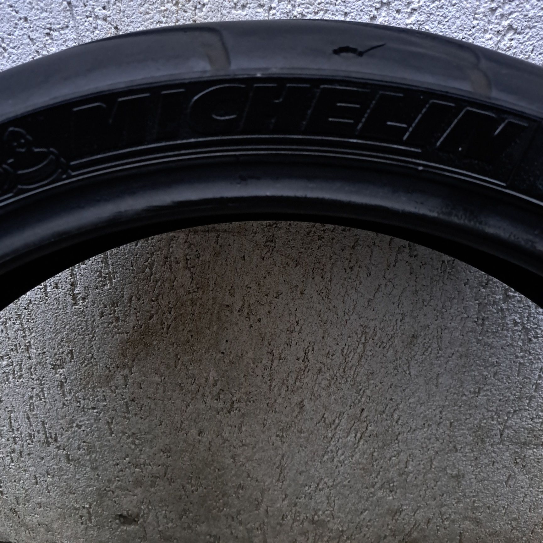 Opona firmy Michelin rozmiar 120/70/zr19 Motor.ZR19