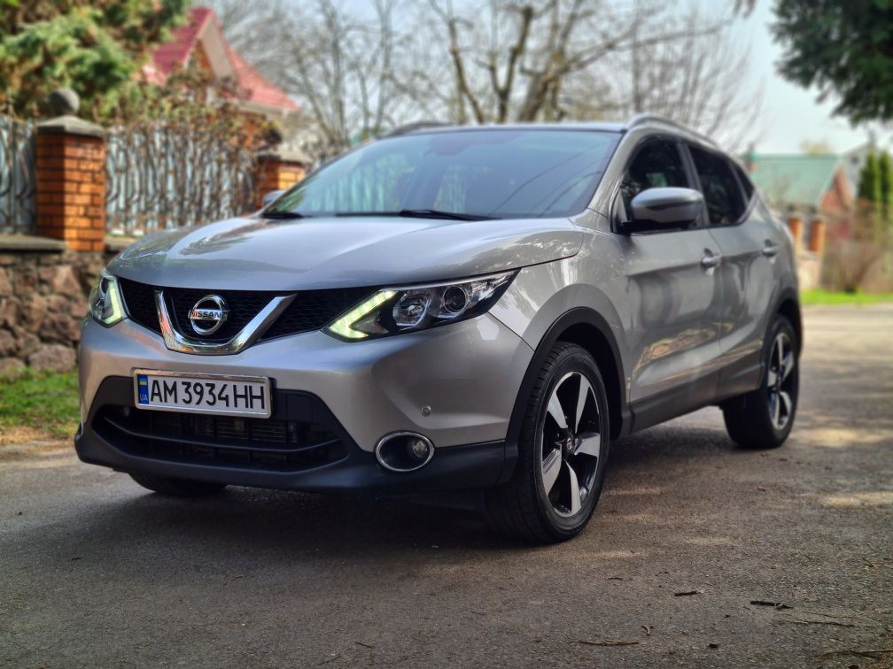 Nissan Qashqai 1.6dci панорама,автомат