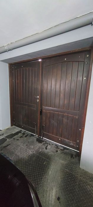 Kpl drzwi wejściowe drewniane oraz brama garażowa