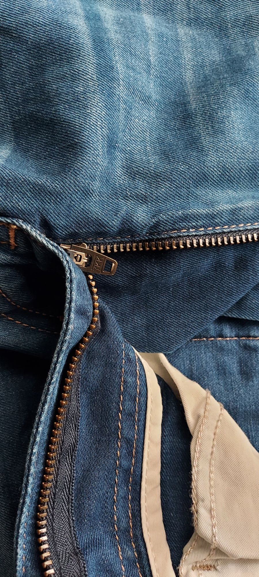 Spodnie Giorgio Armani Jeans 100% oryginalnał okazja