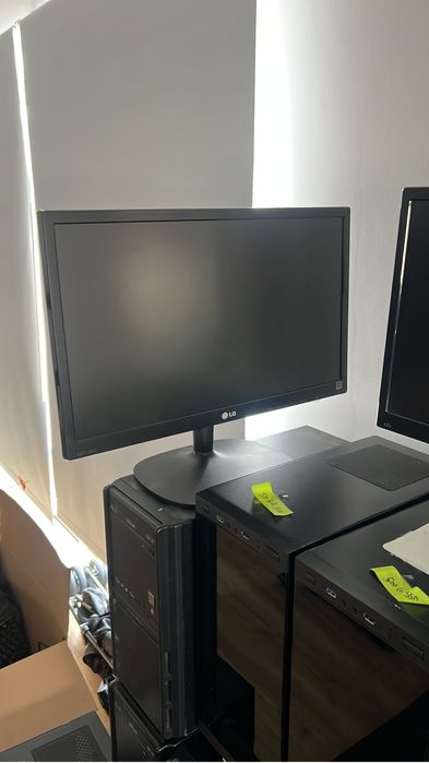 Monitores LG Led 22 “