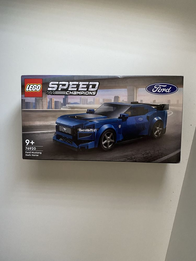 LEGO Speed Champions Sportowy Ford Mustang Dark Horse