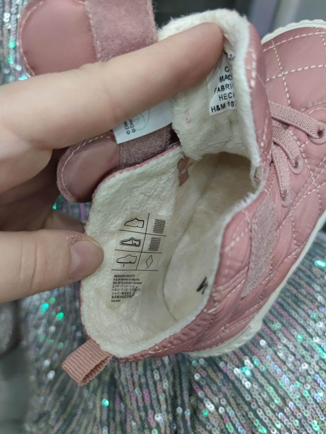 buty dziewczęce na wiosnę buciki myszka Minnie adidasy rozmiar 24 h&m