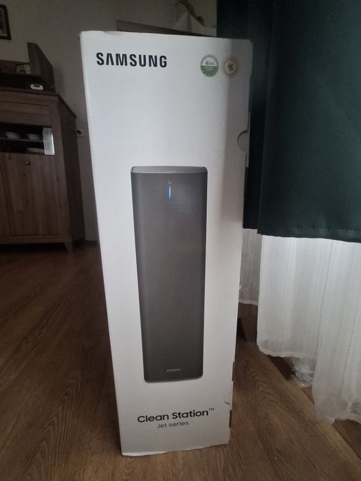 Stacja czyszcząca Samsung
Akcesoria do odkurzaczy bezprzewodowych
›
St
