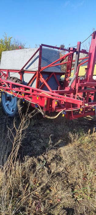 Продам оприскувач оп2000 18м