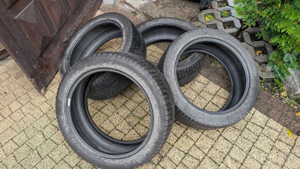 Opony całoroczne R17 Michelin