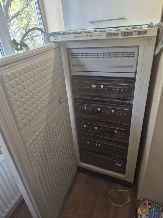 Морозильна камера, морозилка Bosh