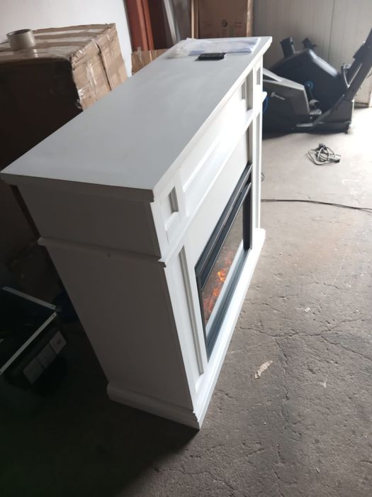 Klarstein Vulsini Dawn Kominek elektryczny 1900 watt 

Cena 1600

Odbi