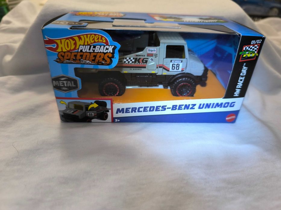 Jeep Mercedes Benz Unimog - Carrinho Coleção - Escala 1:32