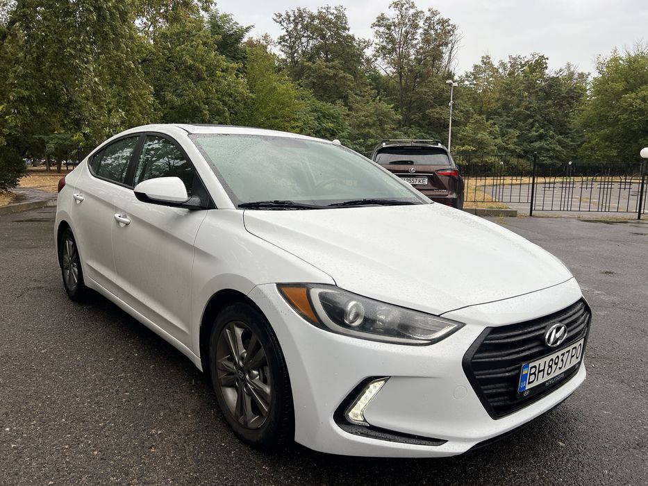 Hyundai Elantra 2016 год Автомат