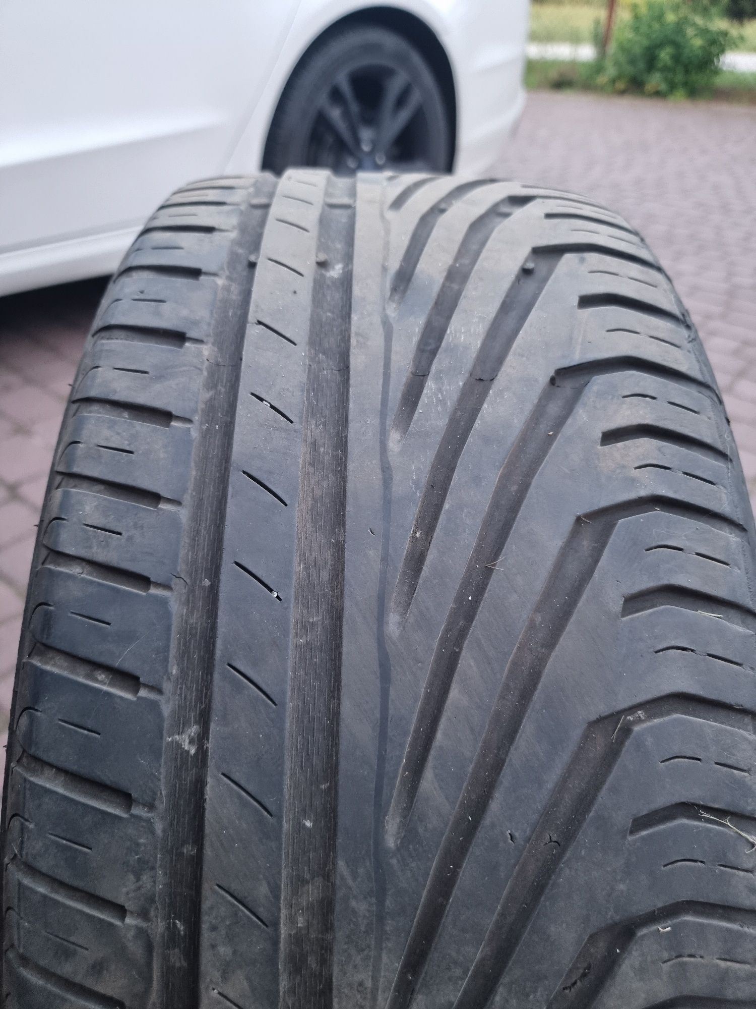 Opony UNIROYAL RAINSPORT3 235/45/18 3 szt.