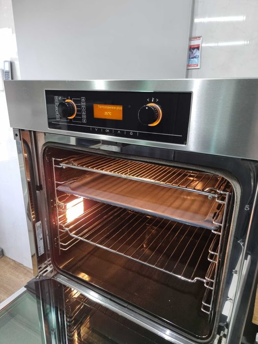 Piekarnik elektryczny Miele H 5361 BP, chowane pokrętła,dużo programów