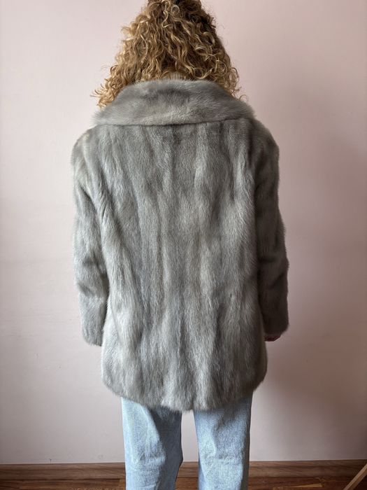 Продам блакитну норкову шубу (розмір S)