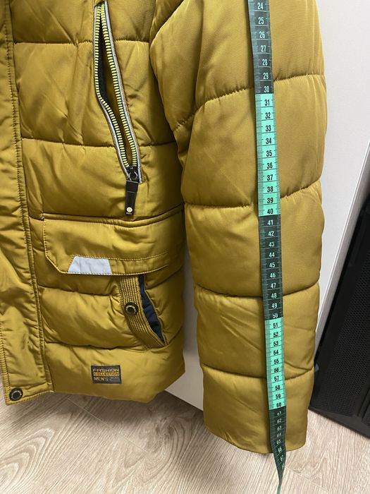 Зимова куртка для підлітка